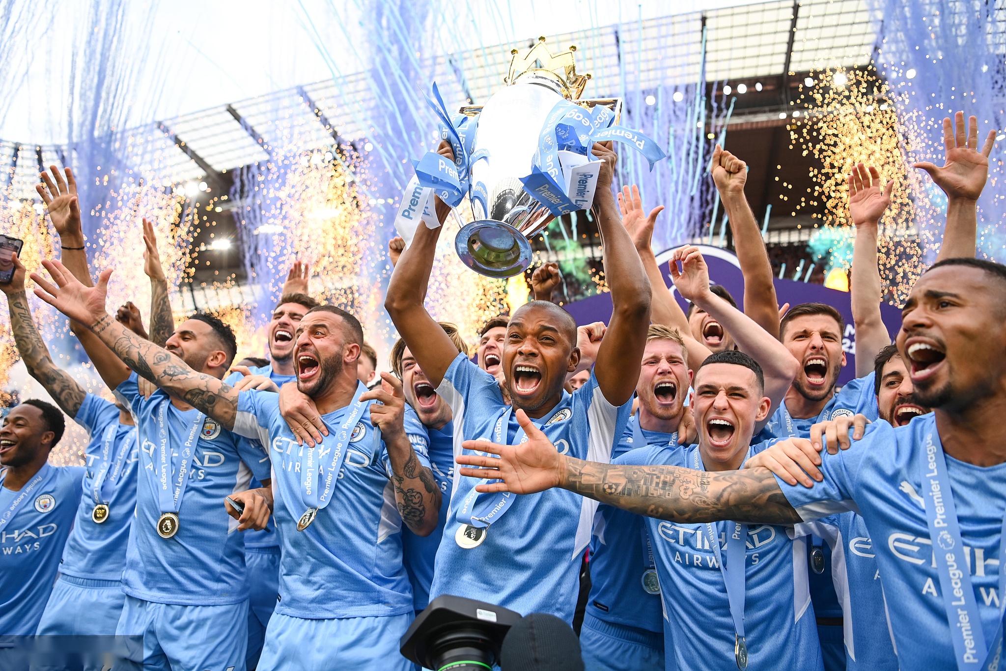 助他和球队 助他和球队